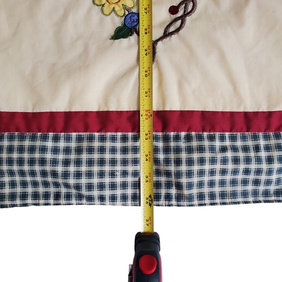 Wall Hanging Decor Embroidered Primitive/Farmhouse/Vintage Quilt Hanging - Picture 7 of 9